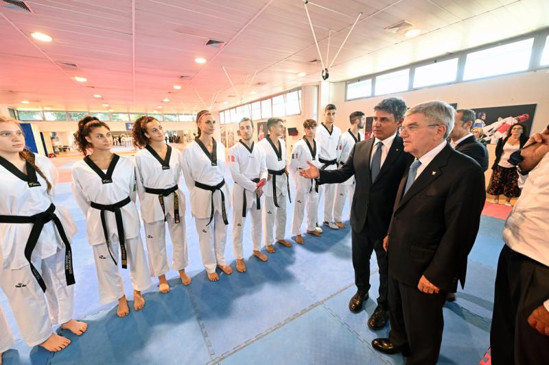 bach collare d oro foto mezzelani GMT 201 bach collare d oro foto mezzelani GMT 201