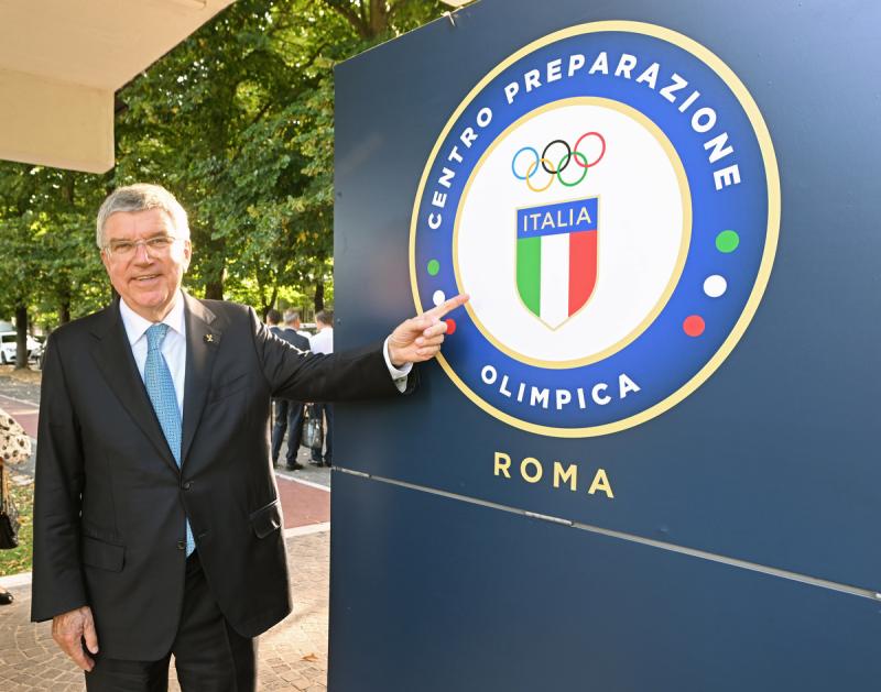 bach collare d oro foto mezzelani GMT 218 bach collare d oro foto mezzelani GMT 218