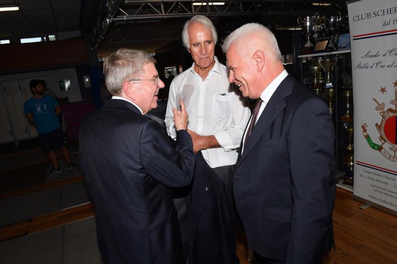 bach collare d oro foto mezzelani GMT 233 bach collare d oro foto mezzelani GMT 233