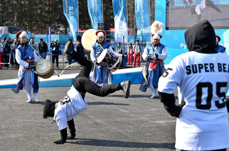 180208 26 Welcome Ceremony Ferraro-Pagliaricci - GMT 180208 26 Welcome Ceremony Ferraro-Pagliaricci - GMT