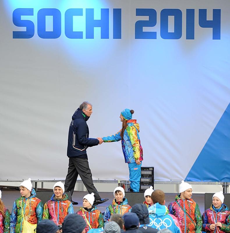 alzabandiera foto ferraro mezzelani gmt 015 alzabandiera foto ferraro mezzelani gmt 015