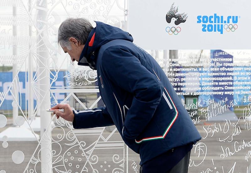 alzabandiera foto ferraro mezzelani gmt 045 alzabandiera foto ferraro mezzelani gmt 045