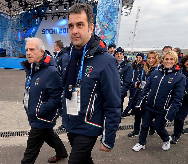 alzabandiera foto ferraro mezzelani gmt 057 alzabandiera foto ferraro mezzelani gmt 057