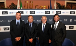 CONI: Presentato l'accordo con Armani per Londra 2012. L'orgoglio del Presidente Petrucci: "Abbiamo già vinto la medaglia d'oro dell'eleganza"