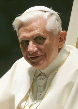 ratzinger_interna.jpg