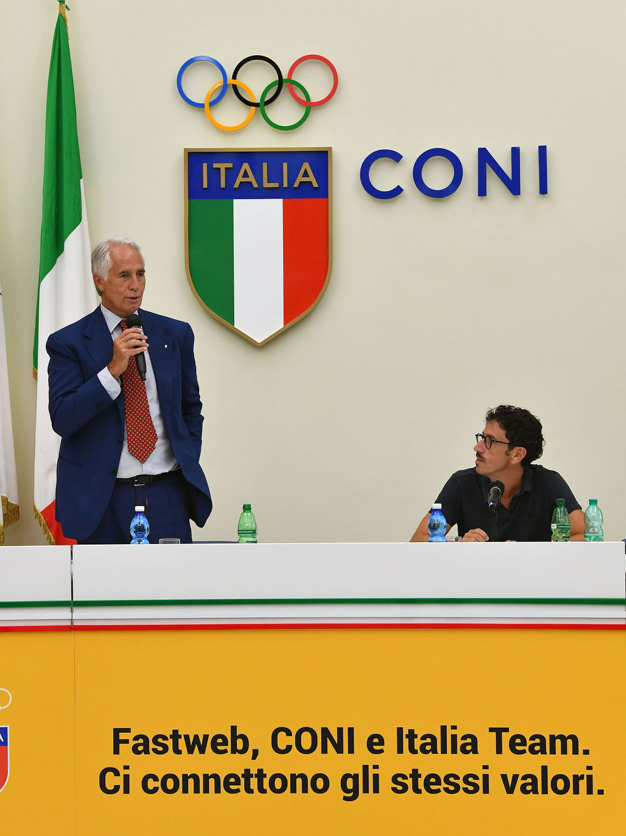 Fastweb Foto Mezzelani GMT052
