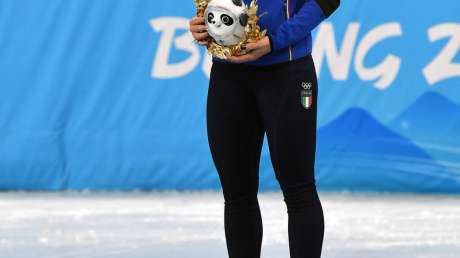 ARIANNA FONTANA  oro cerimonia fiori foto mezzelani gmt112