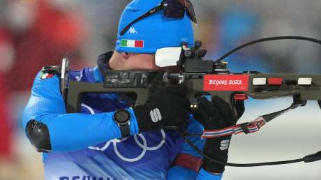 220213 Lukas Hofer Biathlon 12, 5km Uomini Ph Luca Pagliaricci LUC03902 copia