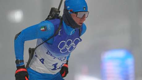 220213 Lukas Hofer Biathlon 12, 5km Uomini Ph Luca Pagliaricci PAG09040 copia