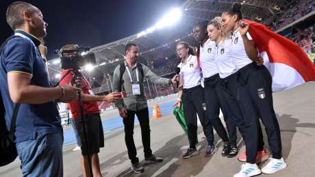 Atletica Staffetta 4x100 D foto Simone Ferraro SFE_6773 copia