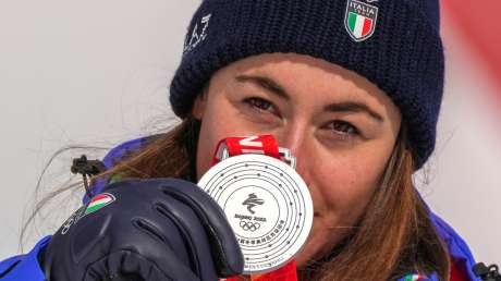220215 Discesa Libera D Podio GOGGIA DELAGO ph Simone Ferraro BEI02688 copia