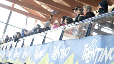 2218 Hockey 149 ph Simone Ferraro 29-SFA08963