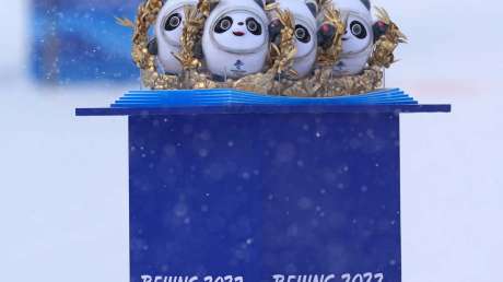 220212 Mascotte Snowboard Cross Mixed Team Ph Luca Pagliaricci PAG08140 copia