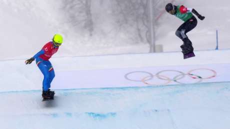 220212 Visintin Moioli ITA Snowboard Cross Mixed Team Ph Luca Pagliaricci PAG07792 copia