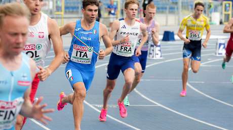 CATALIN TECUCEANU 800m Ph Simone Ferraro SFA08469 copia