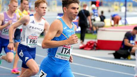 CATALIN TECUCEANU 800m Ph Simone Ferraro SFA08488 copia