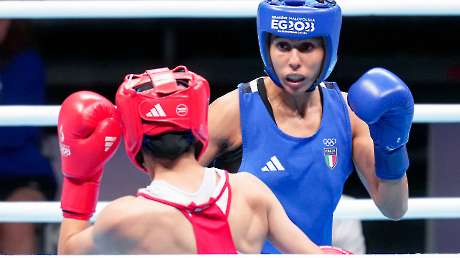 Sirine CHARAABI v Hatice AKBAS (TUR) Ph Simone Ferraro SFA09727 copia