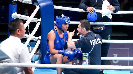 Sirine CHARAABI v Hatice AKBAS (TUR) Ph Simone Ferraro SFA09889 copia