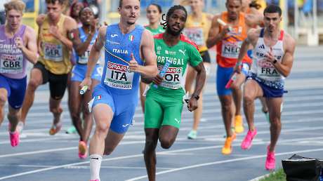 ITA 4x400 mix Ph Simone Ferraro SFA04650 copia