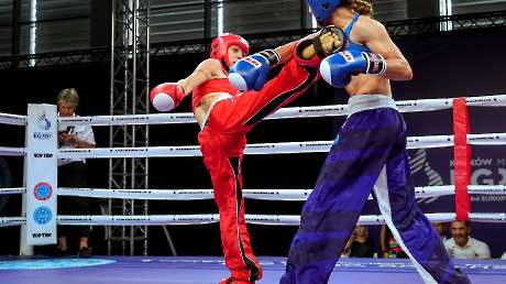 Kickboxing Nicole PERONA v Emine ARSLAN (TUR) Ph Simone Ferraro SFA02685 copia