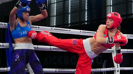 Kickboxing Nicole PERONA v Emine ARSLAN (TUR) Ph Simone Ferraro SFA03011