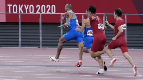 Staffetta 4x100 ITA ORO Foto Luca Pagliaricci GMT _PAG3956 copia