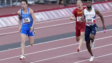 Staffetta 4x100 ITA ORO Foto Luca Pagliaricci GMT _PAG4052 copia
