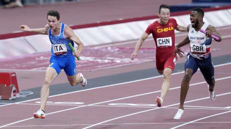 Staffetta 4x100 ITA ORO Foto Luca Pagliaricci GMT _PAG4082 copia