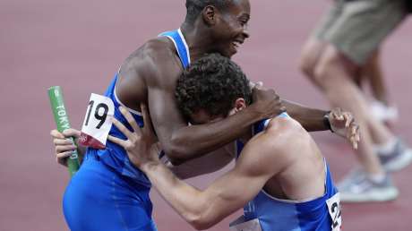 Staffetta 4x100 ITA ORO Foto Luca Pagliaricci GMT _PAG4201 copia