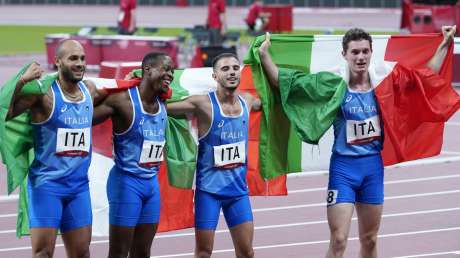 Staffetta 4x100 ITA ORO Foto Luca Pagliaricci GMT _TOK7633 copia
