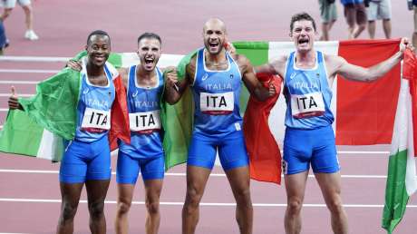 Staffetta 4x100 ITA ORO Foto Luca Pagliaricci GMT _TOK7687 copia