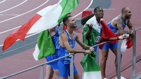 Staffetta 4x100 ITA ORO Foto Luca Pagliaricci GMT _TOK7852 copia