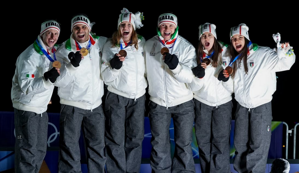 L'Italia cala il poker di medaglie sul budello olimpico di Cortina: azzurri di bronzo nel team relay