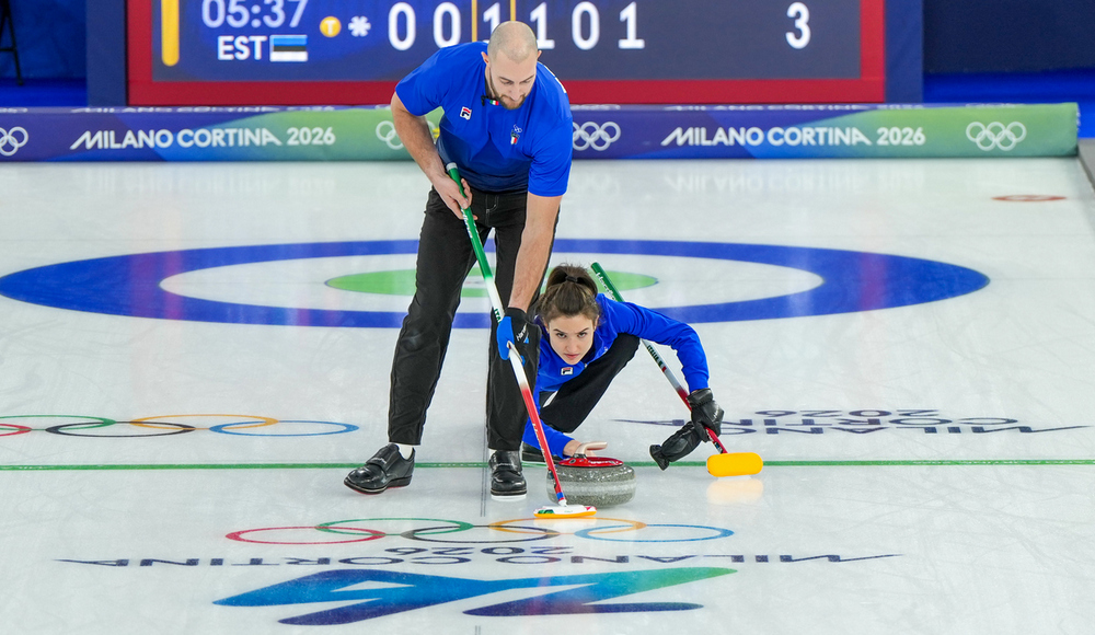 Curling: Stefania Constantini e Amos Mosaner avanzano in semifinale nel doppio misto