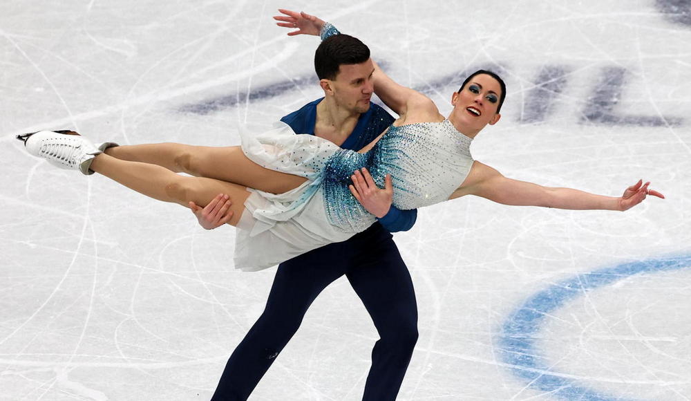 Figura: Guignard e Fabbri ai piedi del podio nella danza. Quinta Wierer nella 15 km di biathlon