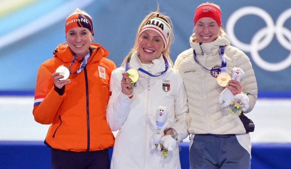 Francesca Lollobrigida trionfa anche nei 5.000 metri: storico bis di ori ai Giochi di Milano Cortina