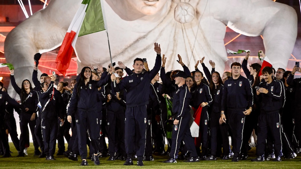 Il Presidente Mattarella decreta l’inizio di Taranto 2026, entusiasmo per l’Italia Team dei portabandiera Testa e Tortu