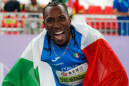 Salto triplo: oro e record nazionale per Andy Diaz ai Mondiali indoor di Nanchino