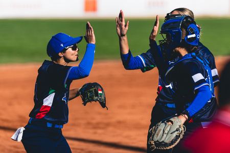 Softball: l'Italia cade per 6-4 contro l'Australia nel girone dei Mondiali a Praga