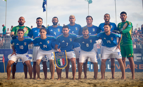 Beach soccer: gli azzurri battono la Spagna a Viareggio e trionfano agli Europei