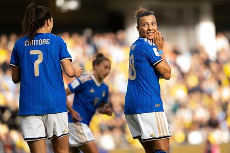 Qualificazioni Mondiali 2027, l'Italia femminile farà i play-off: finisce 2-2 in Svezia