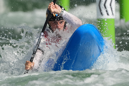 Coppa del Mondo di slalom: azzurri fuori dal podio nelle prove di kayak cross in Francia