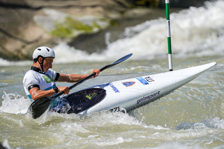 Slalom, Coppa del Mondo: cinque K1 azzurri accedono in semifinale ad Augsburg