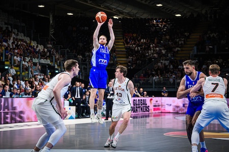 Qualificazioni Mondiali: l'Italia batte la Lituania 87-84 a Bologna e chiude in testa il girone 