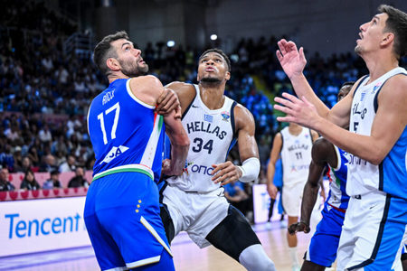 Europei: gli azzurri si arrendono 75-66 alla Grecia nella gara d'esordio a Limassol