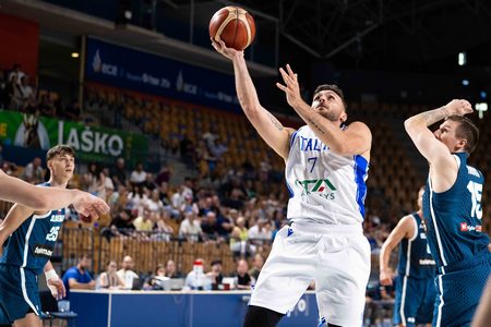 La Nazionale maschile batte 86-83 la Slovenia nella gara amichevole a Celje