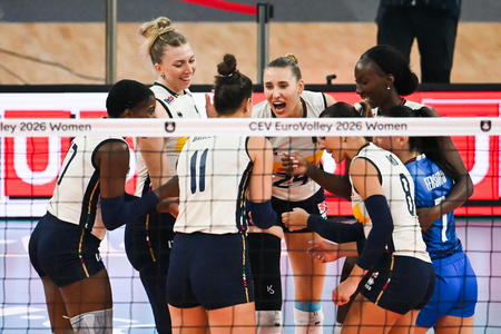 Europei: l'Italia femminile doma 3-1 la Francia e chiude la pool in Svezia al primo posto