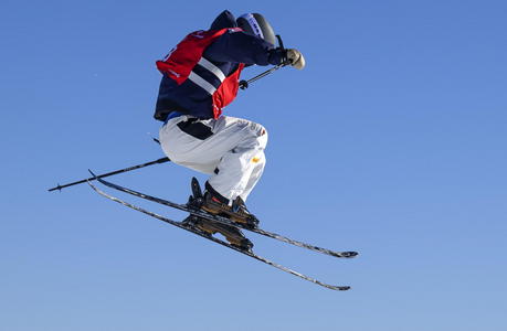 Mondiali: Flora Tabanelli si ferma ai piedi del podio nello slopestyle, 14° il fratello Miro