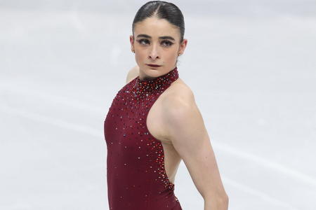 Figura: azzurre in corsa per il podio dopo lo short program agli Europei di Sheffield