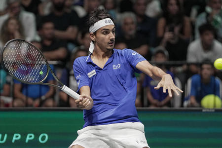 Finali Coppa Davis: Sonego prende il posto di Musetti nella rassegna di Bologna